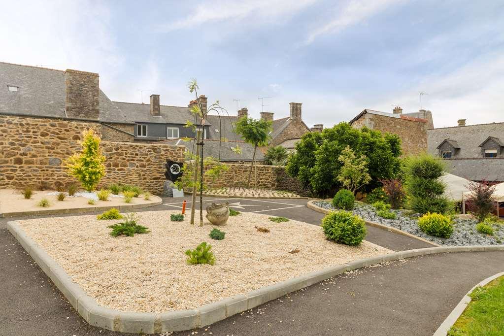 The Originals Boutique, Hotel Le Lion D'Or, Fougeres Ouest Maen Roch Exterior photo